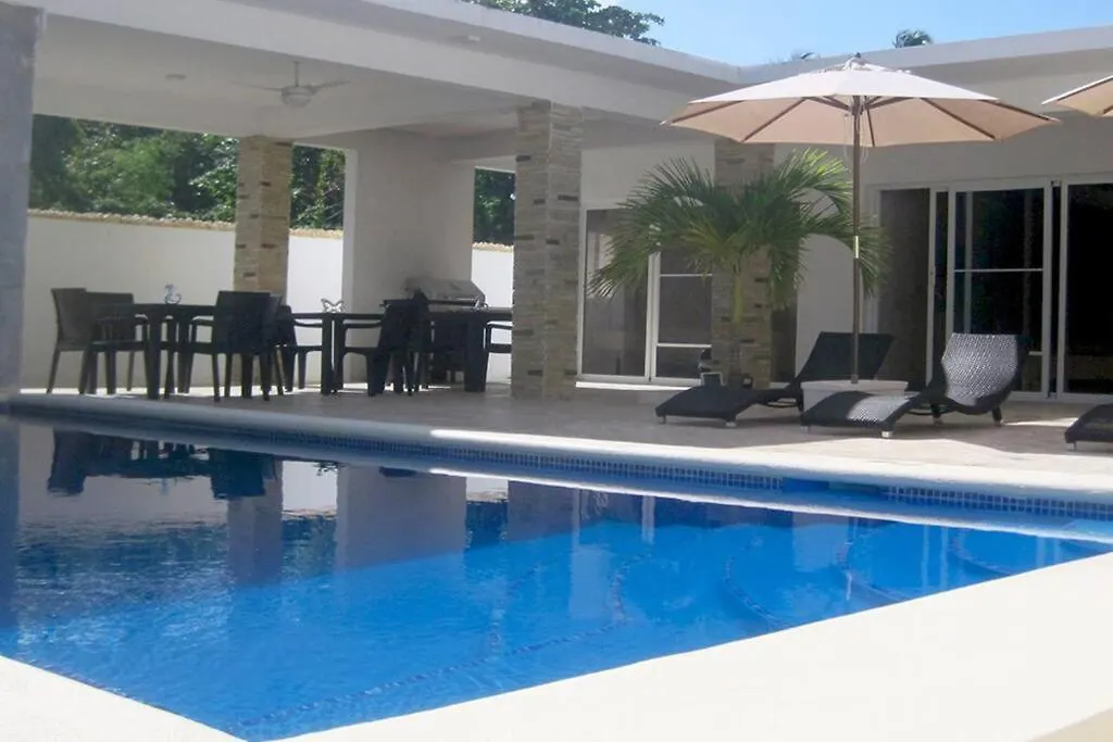 Villa Palmas Doradas 카바레테