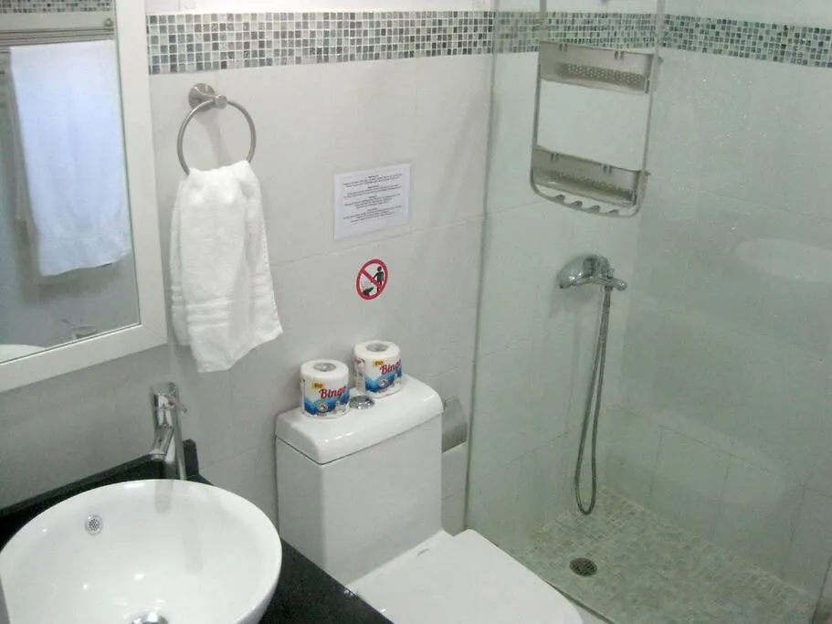 Villa Palmas Doradas 카바레테 0*,